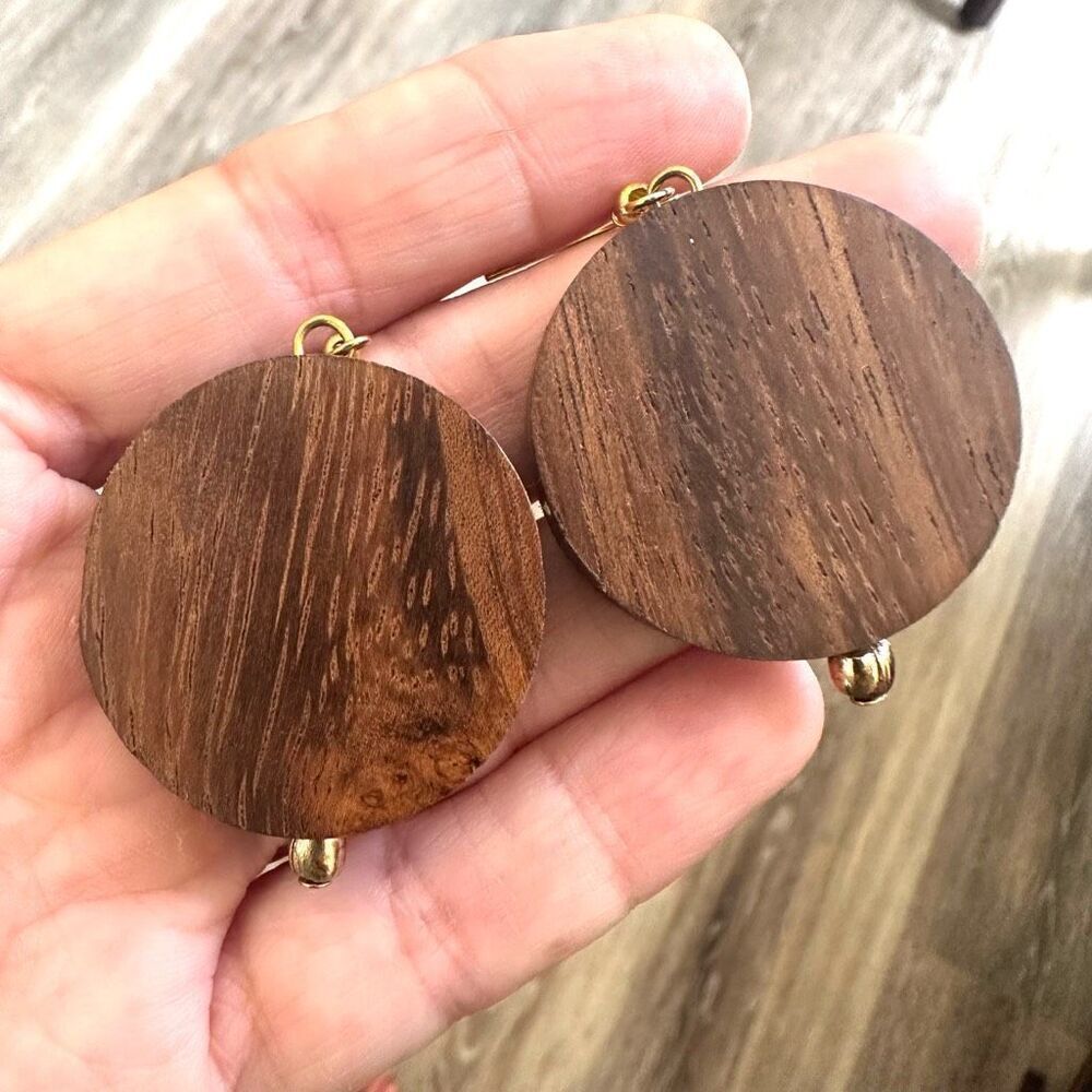 Wood circle drop earrings - Picture 5 of 7